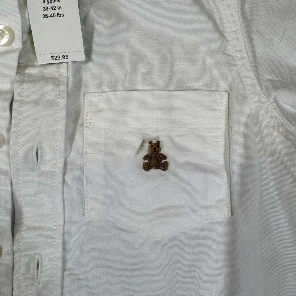 NWT Baby Gap Toddler Boys White Long Sleeve Button Down Shirt Bear Logo 4 Years